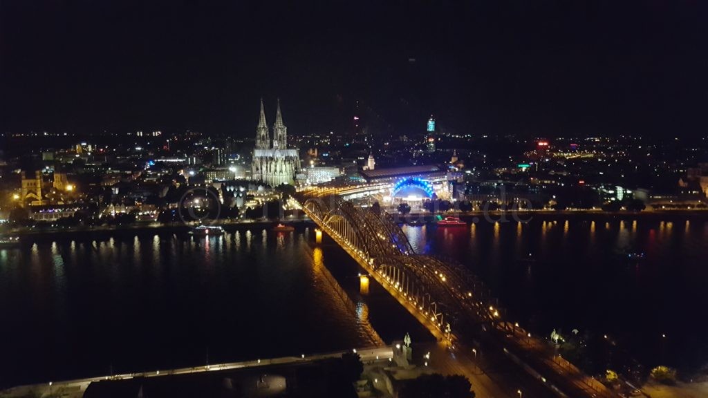 Köln bei Nacht - Gamescom 2017