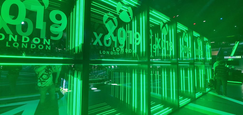 X019 London - Xbox Mirror