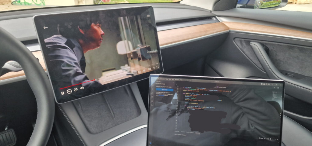 Tesla 3 - Netflix and Work